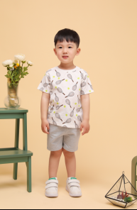Children's casual white printed short-sleeved + hemp gray shorts set