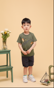 Children's casual army green short sleeve + dark gray shorts set