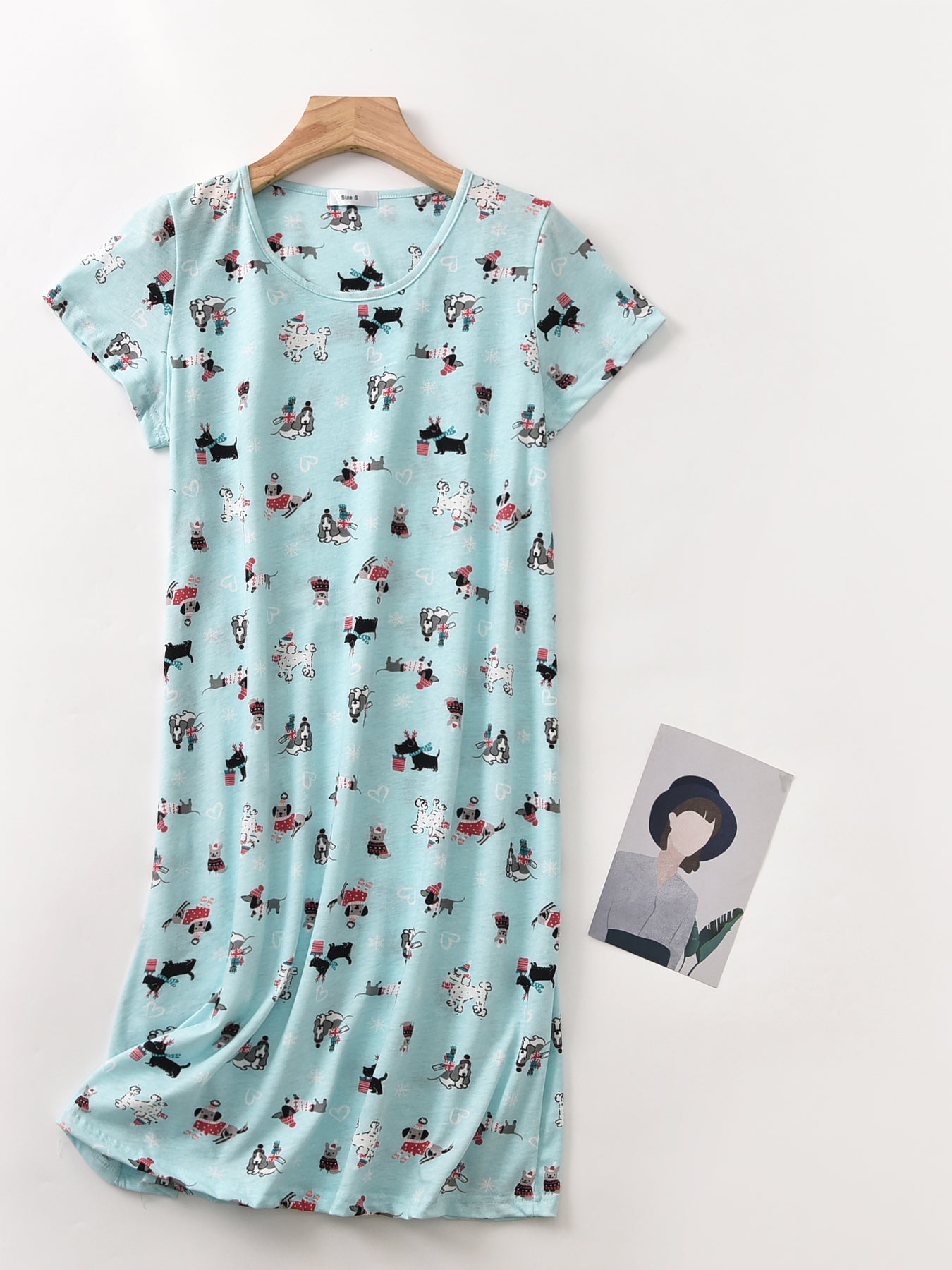 Fat and lengthened short-sleeved nightdress