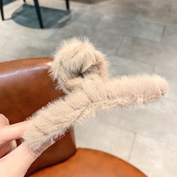 Fashion Plush Hair Claw Clips Korean Pure Color Fur Hair Claw Back Head Shark Clip Korea Hair Claw