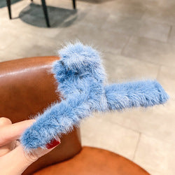 Fashion Plush Hair Claw Clips Korean Pure Color Fur Hair Claw Back Head Shark Clip Korea Hair Claw